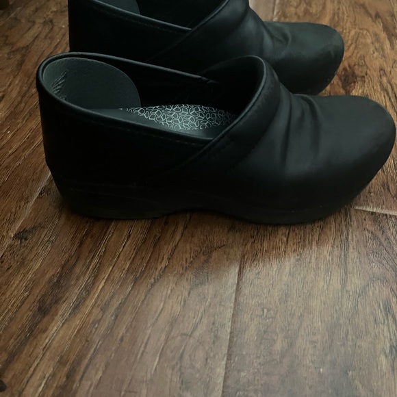 Black Dansko Professional Clogs - Picture 1 of 4